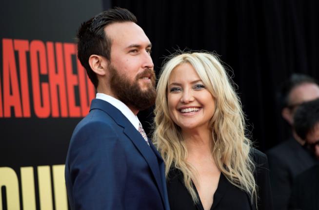 Kate Hudson e il compagno Danny Fujikawa diventeranno genitori Kate Hudson e il compagno Danny Fujikawa