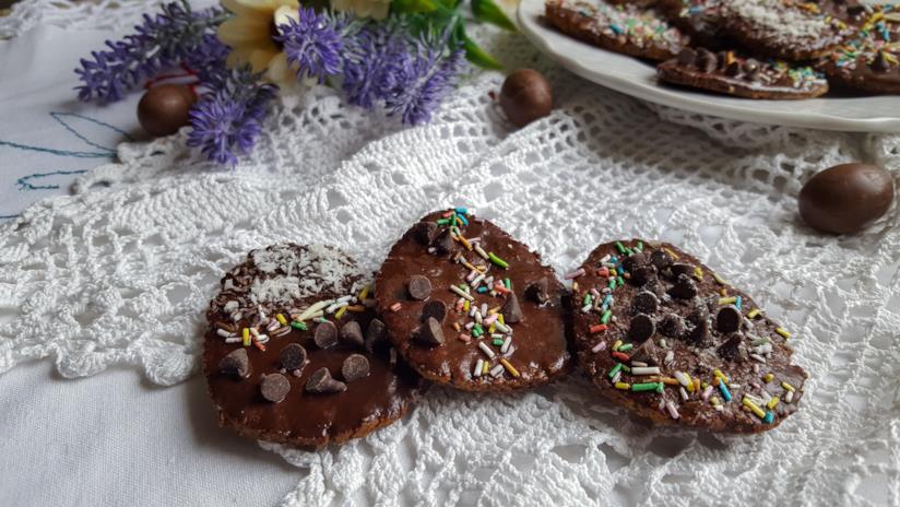 Biscotti uova di pasqua Dolcetti al cioccolato