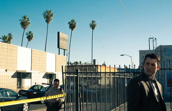 Too Old to Die Young, il processo creativo documentato in diretta Facebook da Nicolas Winding Refn Una scena di Too Old To Die Young