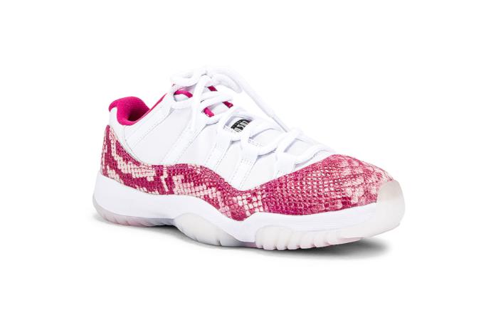 Air Jordan XI Snakeskin Air Jordan XI bianche e rosa effetto pelle di serpente