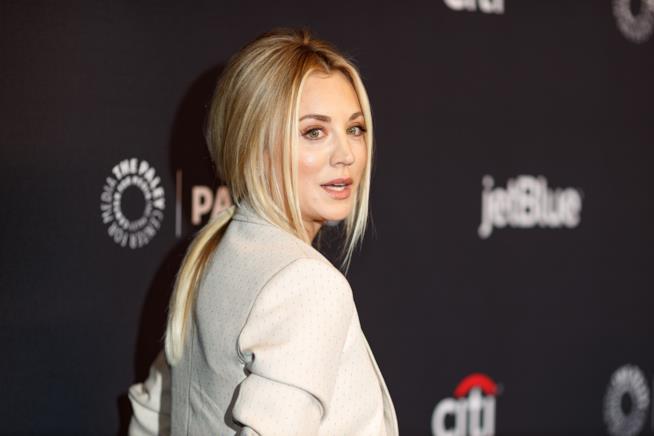 Kaley Cuoco ha recitato in una finta soap opera scritta da Drake Kaley Cuoco
