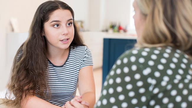 8 errori da non commettere quando si parla di sesso con i figli Genitori e figli: confronto sulla sessualità