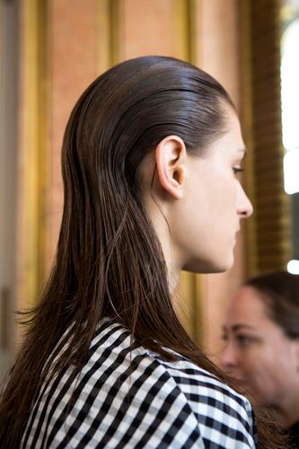 Capelli castani lisci Capelli castani lunghi e lisci
