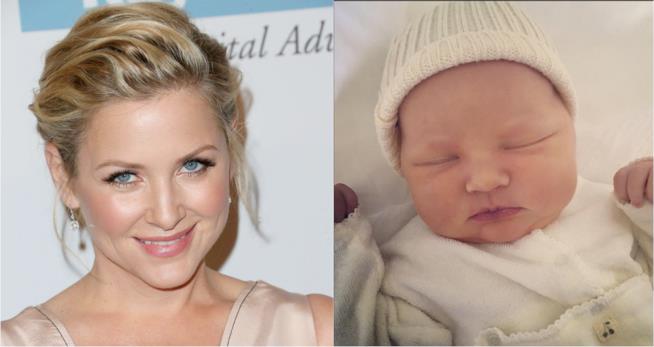 Jessica Capshaw (Arizona Robbins) presenta Josephine Kate Gavigan Jessica Capshaw di Grey's Anatomy presenta la sua quarta figlia