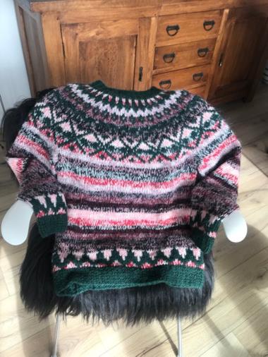 Maglione tradizionale islandese fatto a mano