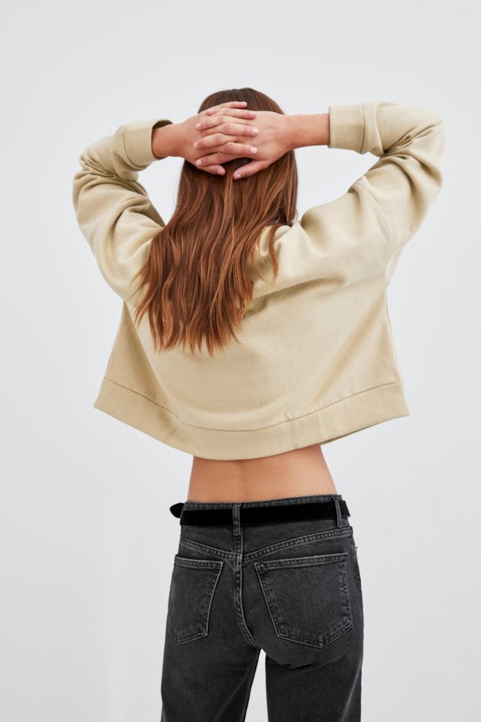 Felpa bicolore di Zara corta Felpa bicolore di Zara corta