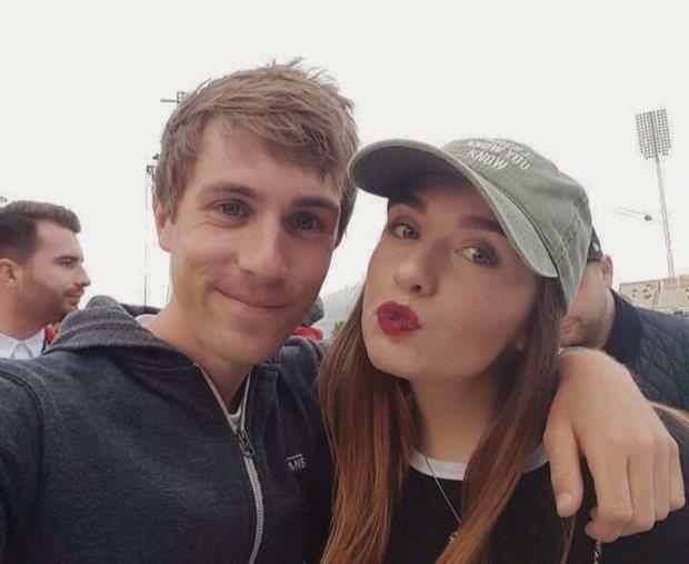 Issie Lowe con il suo fidanzato Selfie di Issie con il suo ragazzo