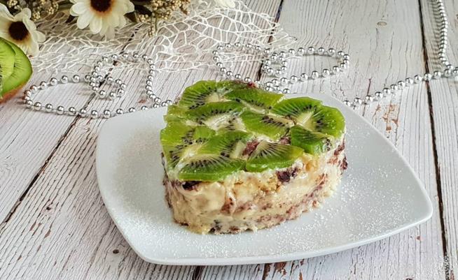 Tortino al kiwi Dolcetto con frutta verde
