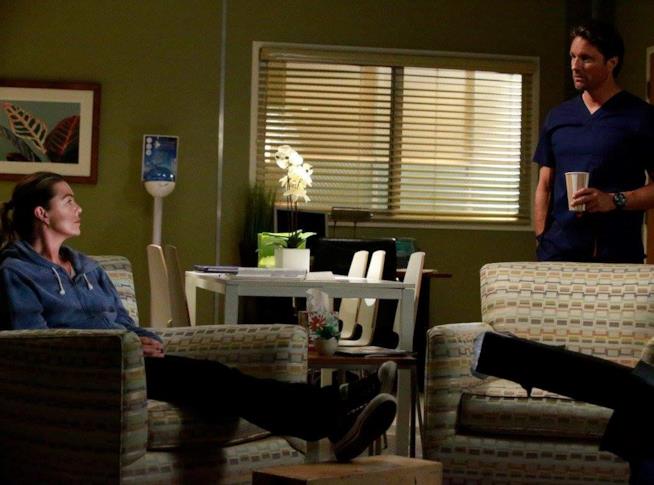 Meredith e Nathan in una scena dell'inizio della stagione 13 di Grey's Anatomy Indiscrezioni su Grey's Anatomy 13