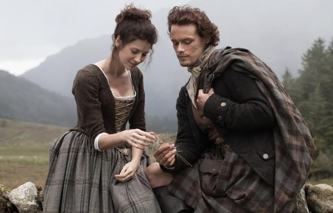 Caitriona Balfe parla della terza stagione di Outlander Una scena di Outlander