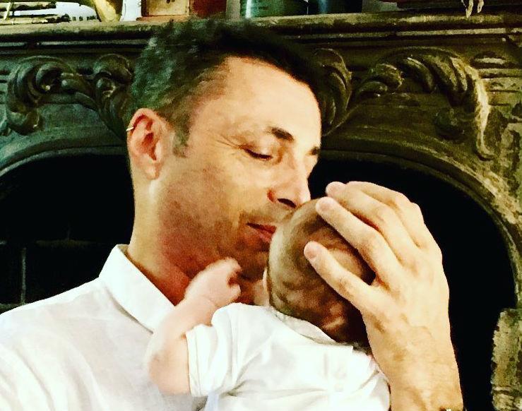 Prima foto social per Edoardo, figlio di Alex Britti Alex Britti e il figlio Edoardo su Instagram