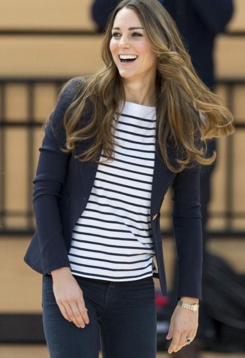 Kate Middleton in Ralph Lauren La duchessa durante un evento sportivo al Queen Elizabeth Olympic Park