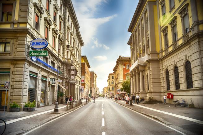 Meteo del weekend 27-28 aprile: consigli su cosa fare Città soleggiata