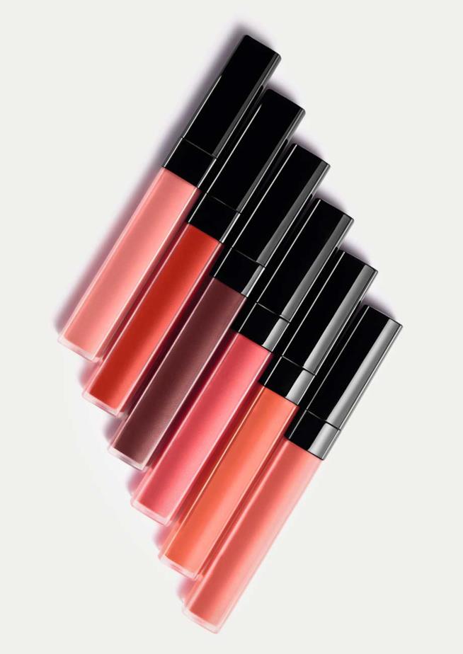 Chanel firma tante novità make-up e skincare per la Primavera 2018 I nuovi Rouge Coco Lip Blush di Chanel