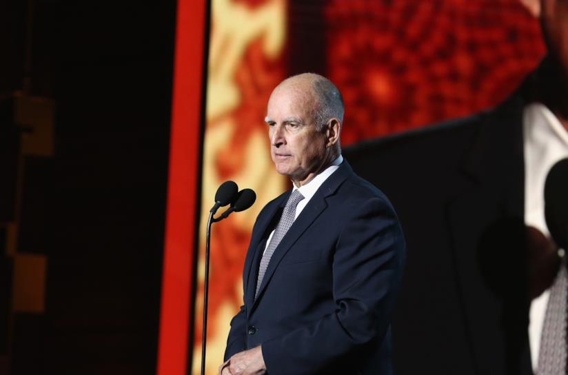 Il governatore della California Jerry Brown Jerry Brown