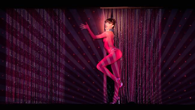 Deborah Lettieri Deborah Lettieri, ballerina del Crazy Horse