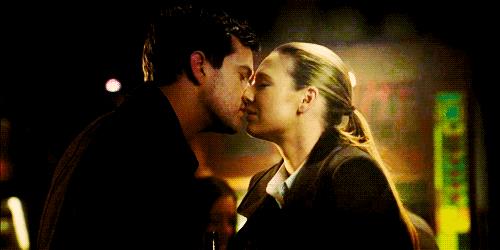 Olivia e Peter, la coppia più shippata di Fringe Anna Torv e Joshua Jackson in Fringe