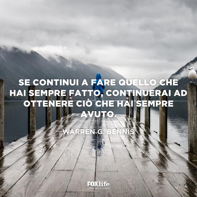 Frase Bennis Uomo su un pontile in legno