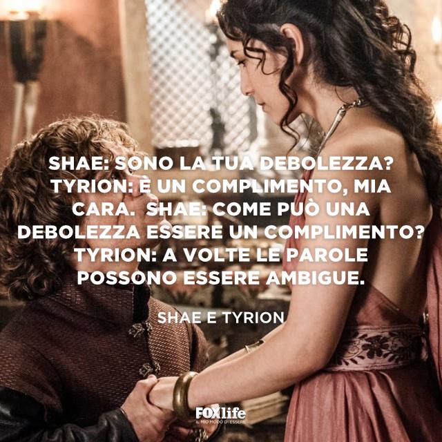 Dialogo Shae e Tyrion Shae e Tyrion si tengono la mano