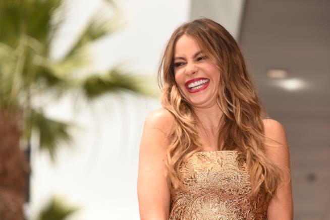Sofia Vergara e il look casual chic Sofia Vergara in primo piano