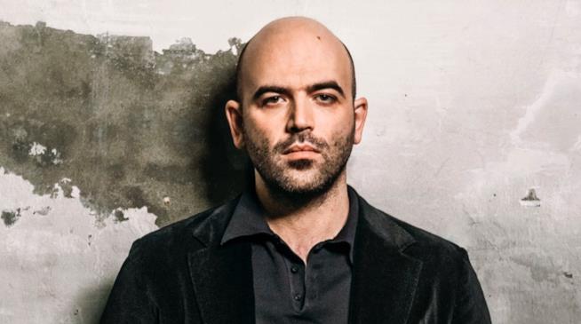 Roberto Saviano contro le armi chimiche lancia una campagna social Lo scrittore Roberto Saviano