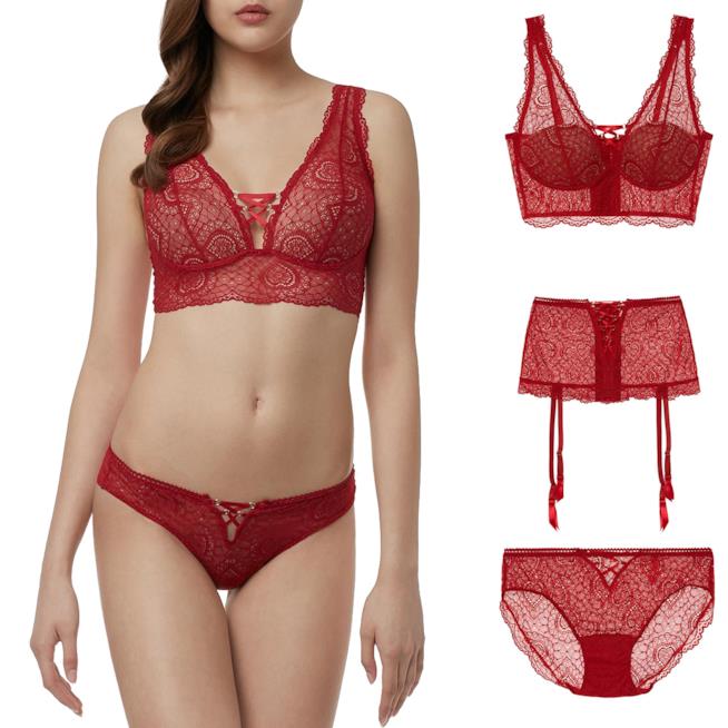 Intimo rosso Intimissimi Capodanno Intimo rosso Intimissimi per la notte di Capodanno