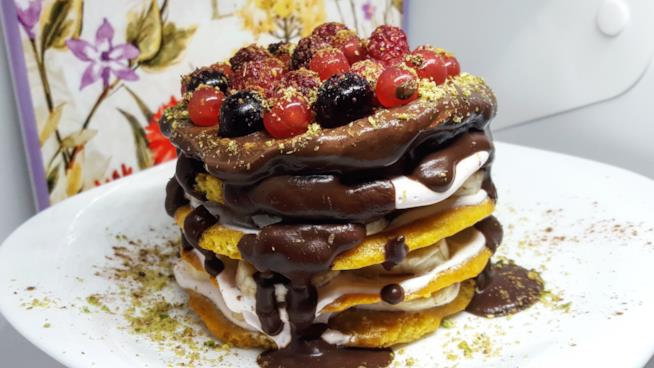 Tortino all'avena Dolce con cioccolato e frutti di bosco
