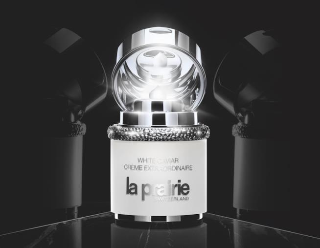 White Caviar Crème Extraordinaire, tutto sulla nuova crema illuminante di La Prairie White Caviar Crème Extraordinaire di La Prairie