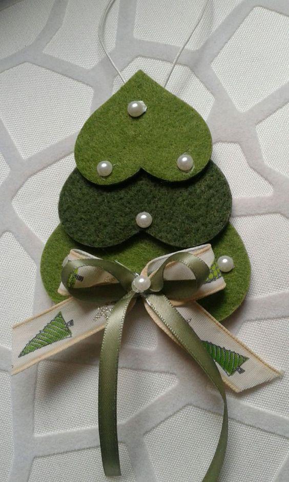 Cuori in feltro Cuori natalizi fai da te