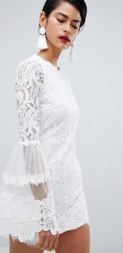 Vestito in pizzo bianco
