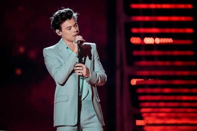 Harry Styles sarà il nuovo volto Gucci Harry Styles live ai British Fashion Awards