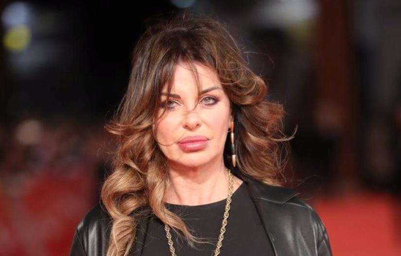Alba Parietti, il figlio aggredito da un cane Alba Parietti in primo piano