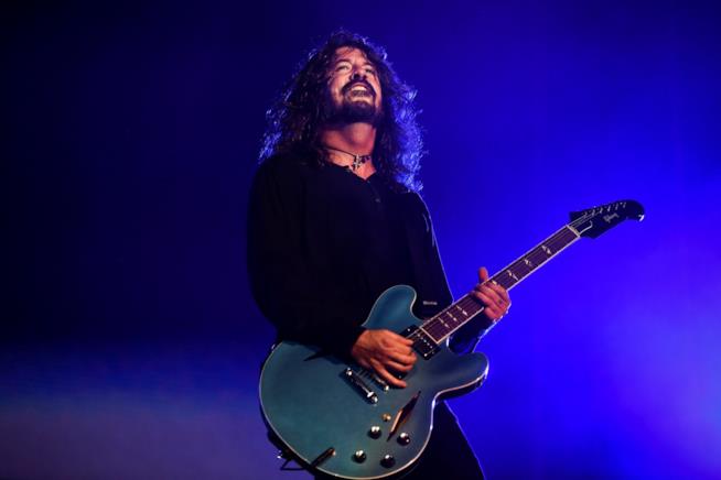 Foo Fighters lanciano il nuovo singolo The Sky is a Neighbourhood Foo Fighters live in Portogallo