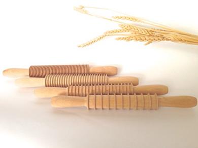 Mattarelli in legno per la pasta fresca