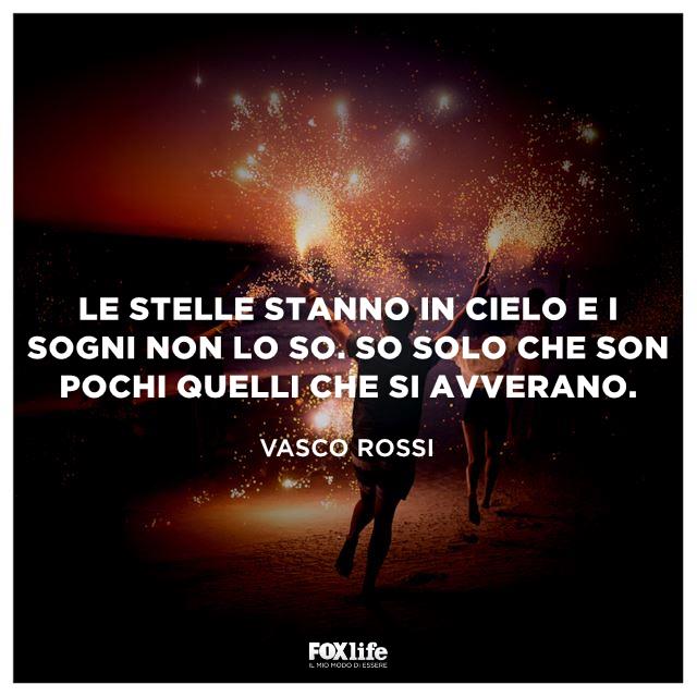 Citazione Vasco Rossi Ragazzi sulla spiaggia di notte