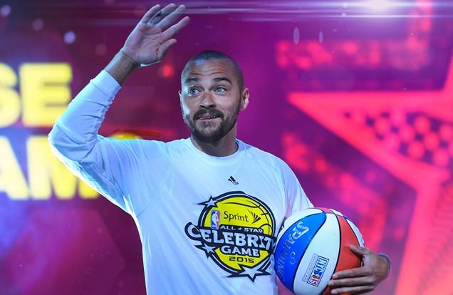 Jesse Williams (Jackson Avery) infortunato per una distorsione al ginocchio