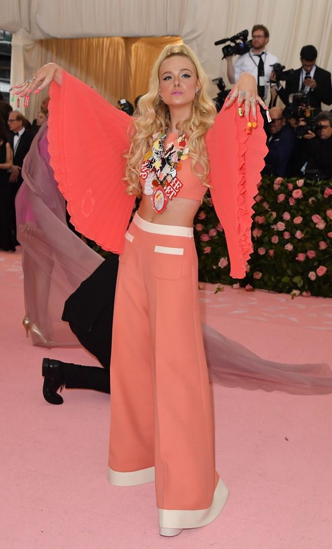 Elle Fanning Elle Fanning al MET Gala 2019