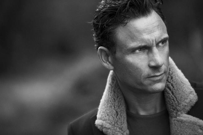 Tony Goldwin parla di un crossover tra Scandal e Le regole del delitto perfetto
