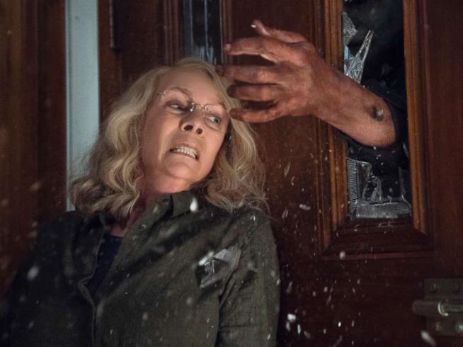 Le eroine del film horror, di ieri e oggi Jamie Lee Curtis in una scena di Halloween
