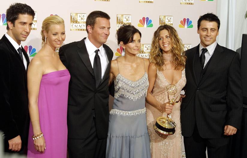 Jennifer Aniston sbarca su Instagram con una reunion di 'Friends' Jennifer Aniston sbarca su Instagram con una reunion di 'Friends'