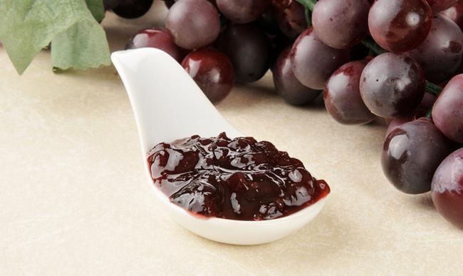 Marmellata di uva: la ricetta con lo zucchero e la variante senza zucchero Marmellata di uva