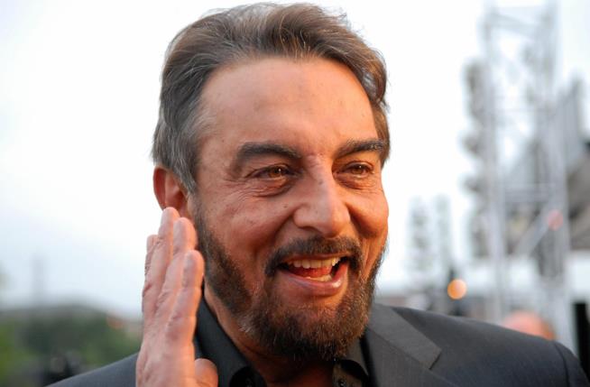 Kabir Bedi parla del dramma vissuto con il suicidio di suo figlio Kabir Bedi