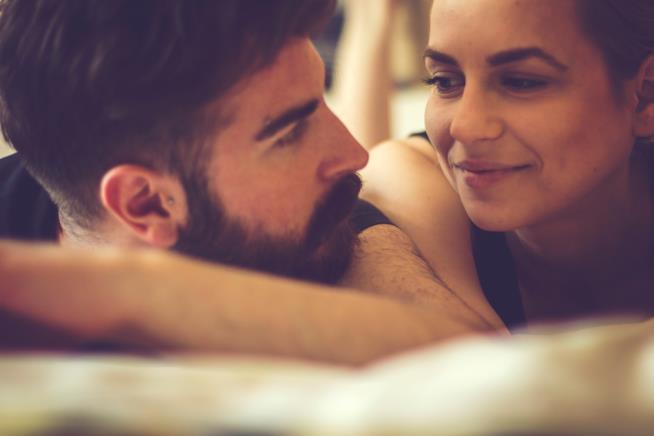 Chi sono gli skoliosexual Una coppia
