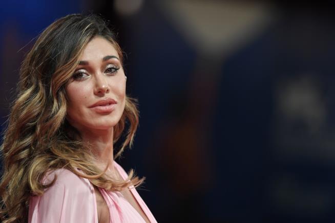 Belén Rodriguez fermata dalla polizia Belén Rodriguez in primo piano