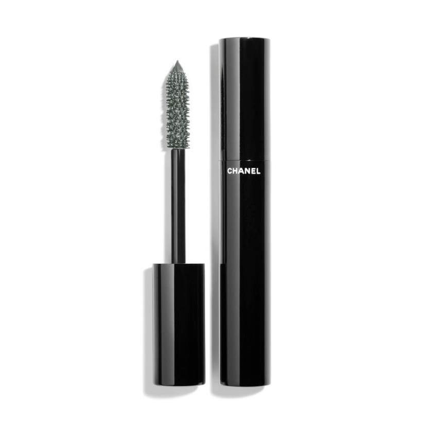 Tutte le migliori marche di mascara colorati da acquistare Le Volume de Chanel Waterproof Mascara in Gris Voilé