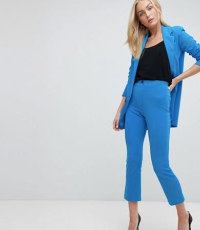 Pantaloni a sigaretta