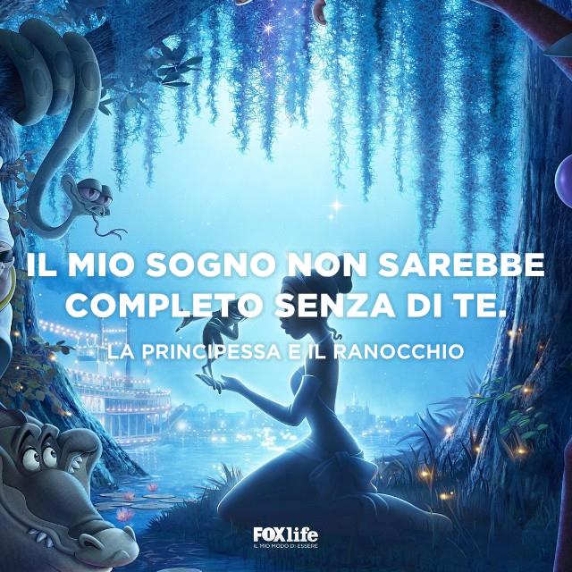 Citazione da La Principessa e il Ranocchio La principessa seduta con il ranocchio su una mano
