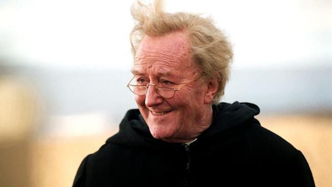 Cornelius Caramell alias Robert Hardy Robert Hardy nei panni di Cornelius Caramell