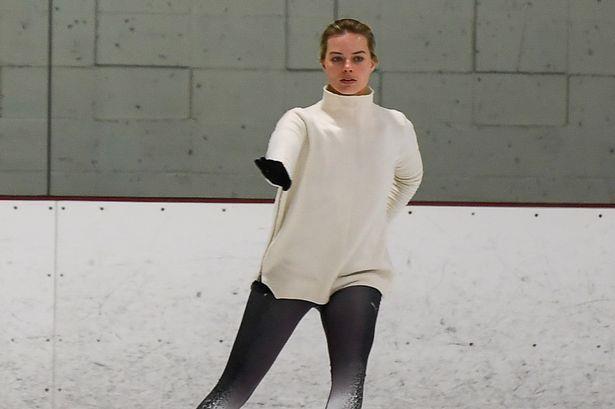 Margot Robbie nel ruolo di una pattinatrice in I,Tonya Una immagine di Margot Robbie protagonista del film I, Tonya