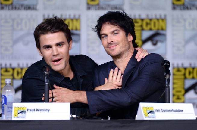Ian Somerhalder e Paul Wesley posano insieme per una foto su Instagram Paul Wesley e Ian Somerhalder